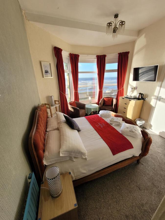 Crystals On The Prom Otel Blackpool Dış mekan fotoğraf